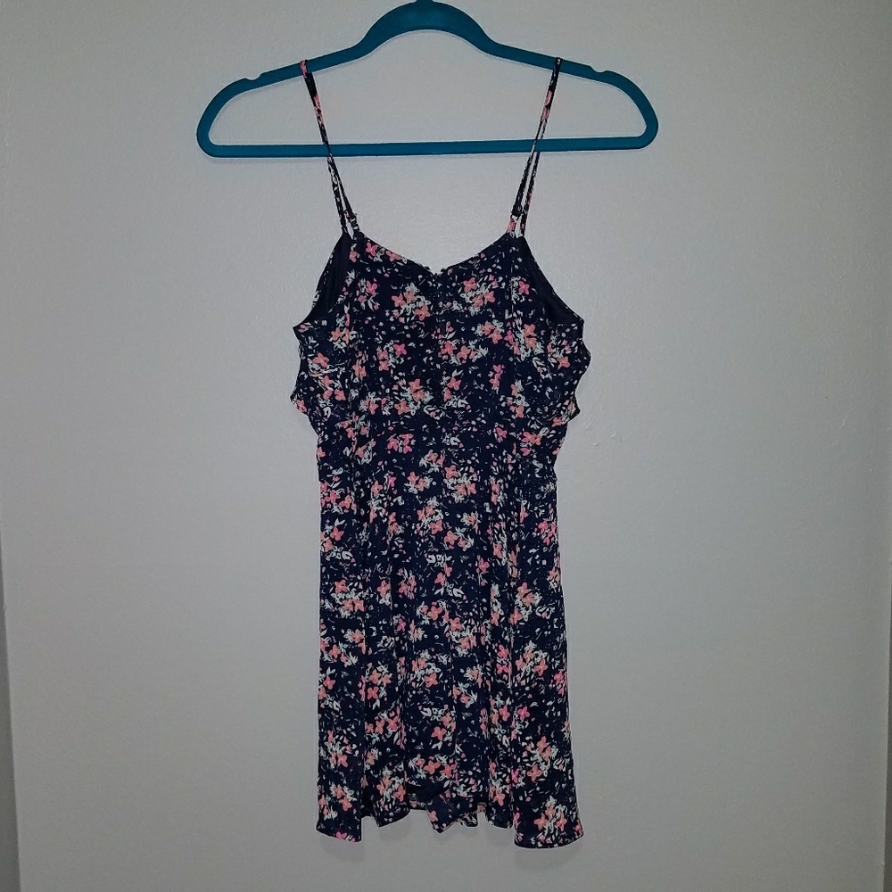 FLORAL ROMPER!!! - Picture 3 of 3