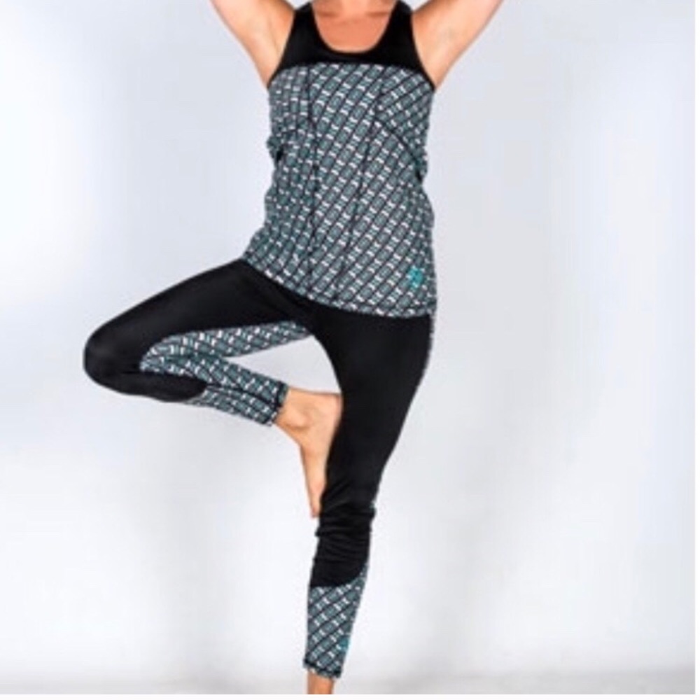 🆕 Modern Print 2-Piece Active Wear