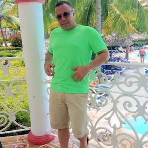 Meet your Posher, Pedro