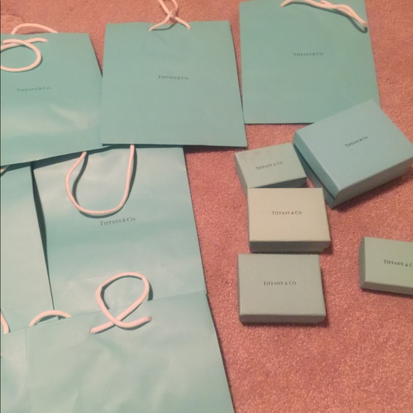 Tiffany & Co. gift bag jewelry boxes and mini bags - Picture 2 of 6
