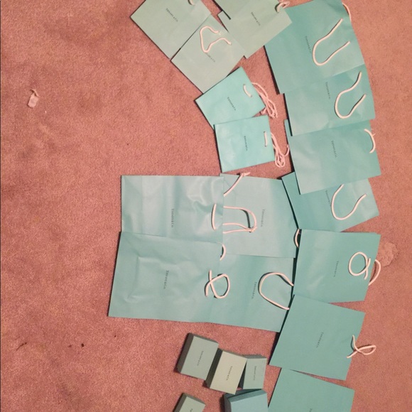 Tiffany & Co. gift bag jewelry boxes and mini bags - Picture 3 of 6