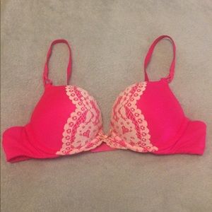 SALE🌟FIRM-Victoria Secret Bombshell Lace Bra