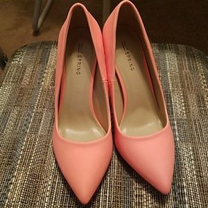 peach heels