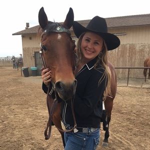 Meet your Posher, Anneke