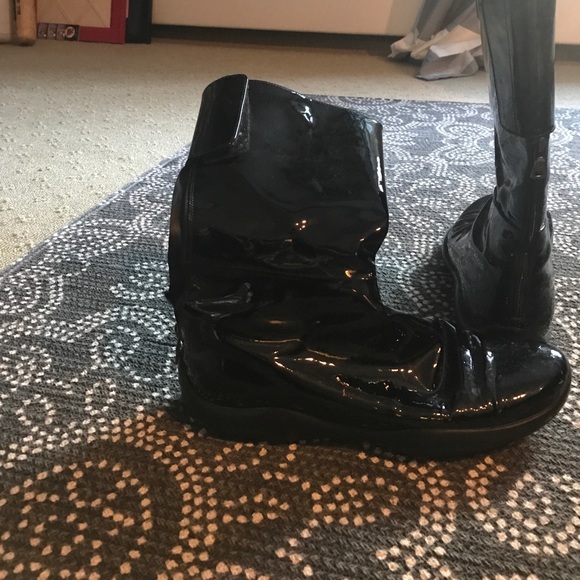 Prada patent boots - Picture 2 of 3
