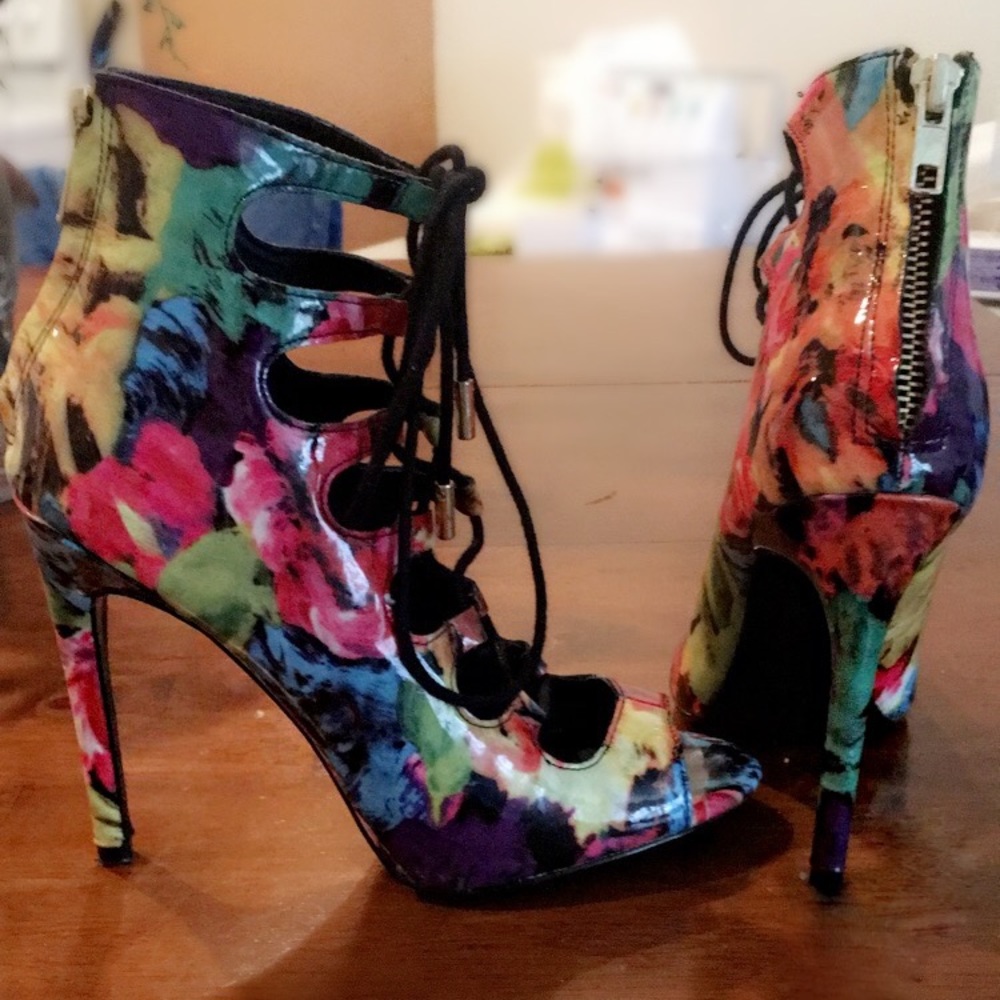 Steve Madden color splash heels
