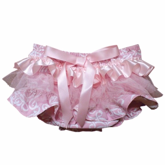 Baby Bella Ruffle Diaper Cover 0-6 Mo NWT - Picture 3 of 4