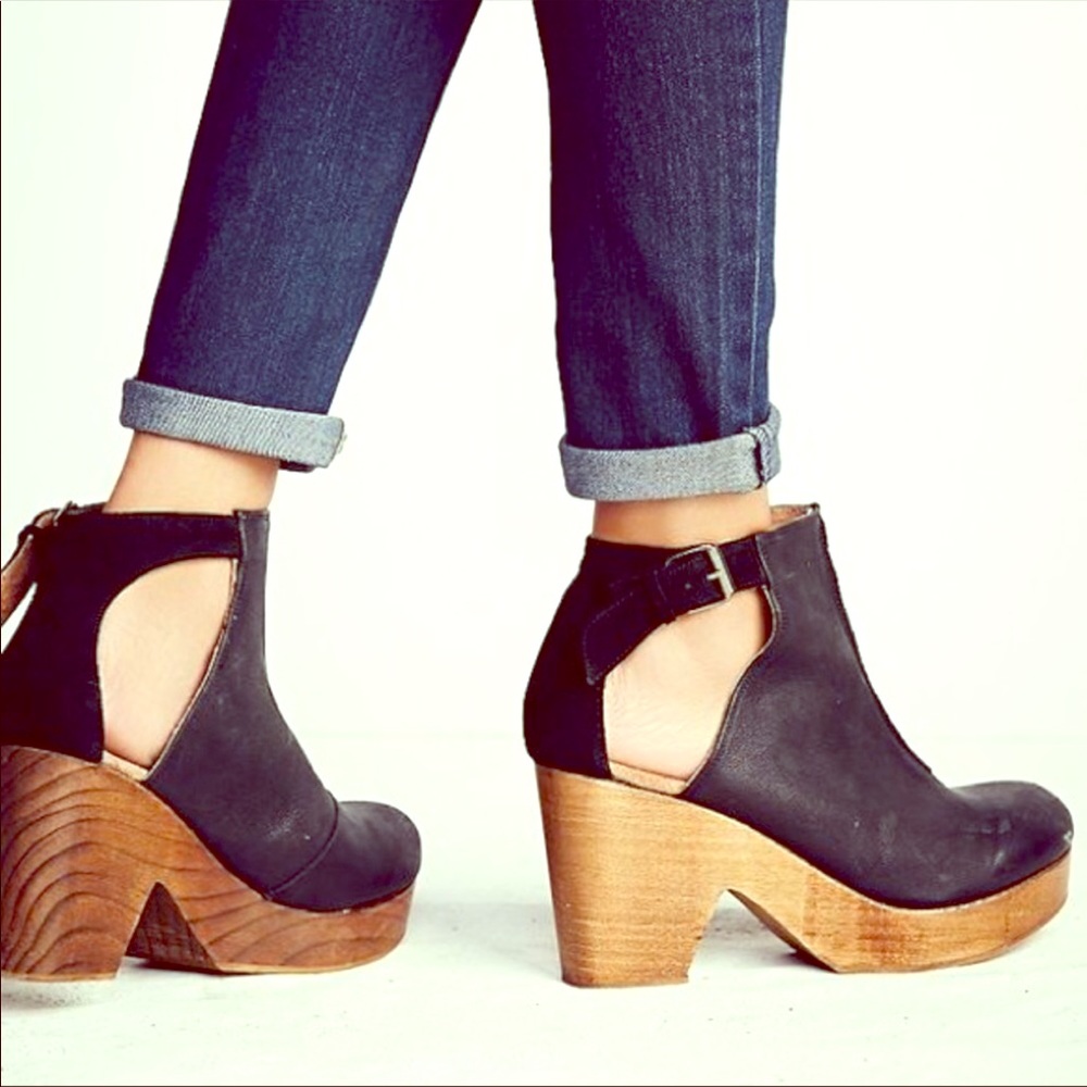 Free People clog