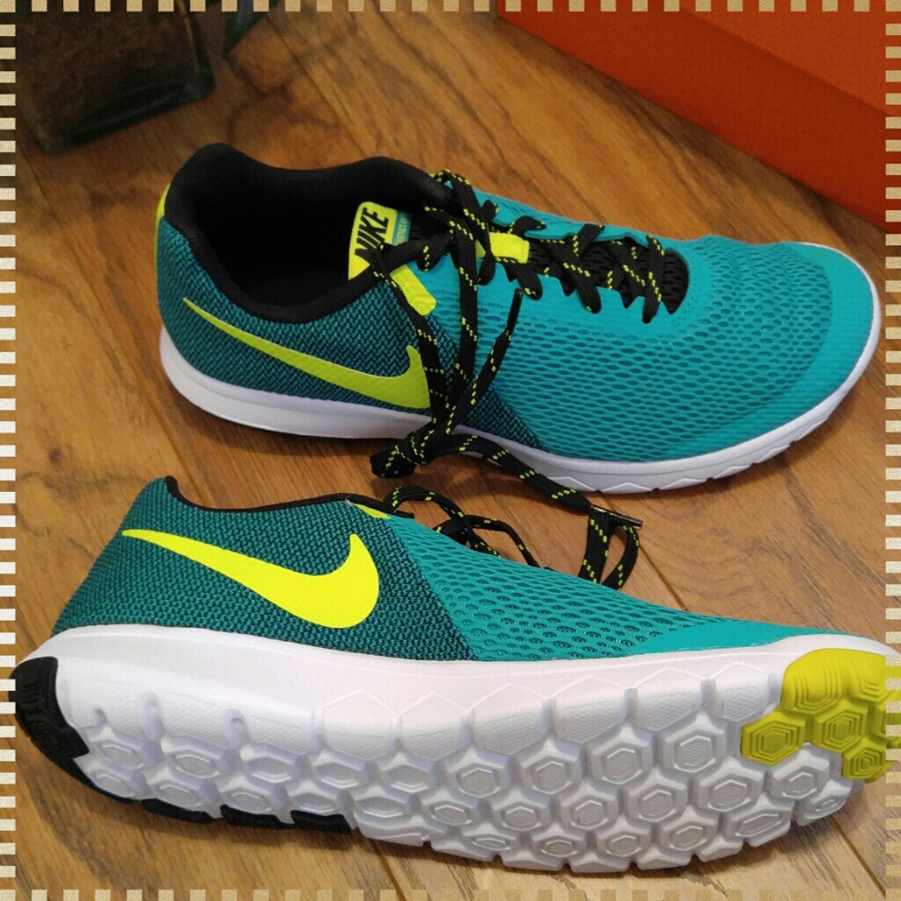 🆕🎄 Cyber Week!Size 9 (last 1) Womens  Runners -- - Picture 2 of 4