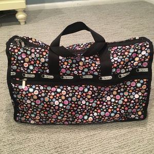 Lesportsac medium weekender bag