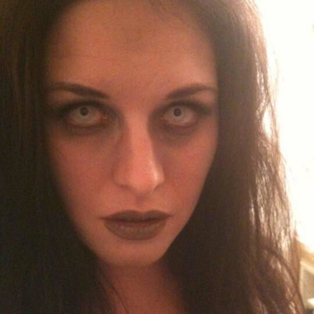 Meet your Posher, Malissa