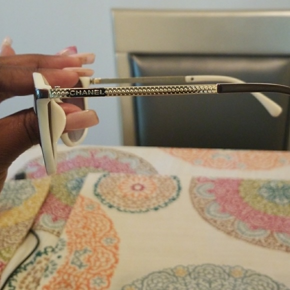 Authentic Chanel shades main image 3