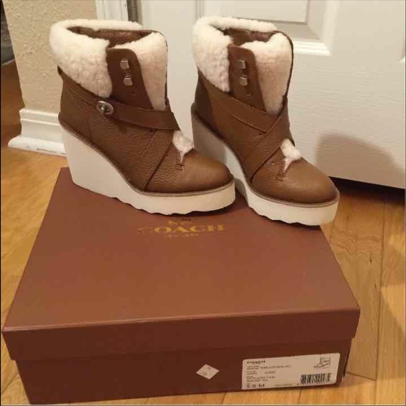 Coach Shoes - Hold fir buyer Coach Kenna leather and shearling