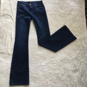 Joe’s flares jeans size 26!!!