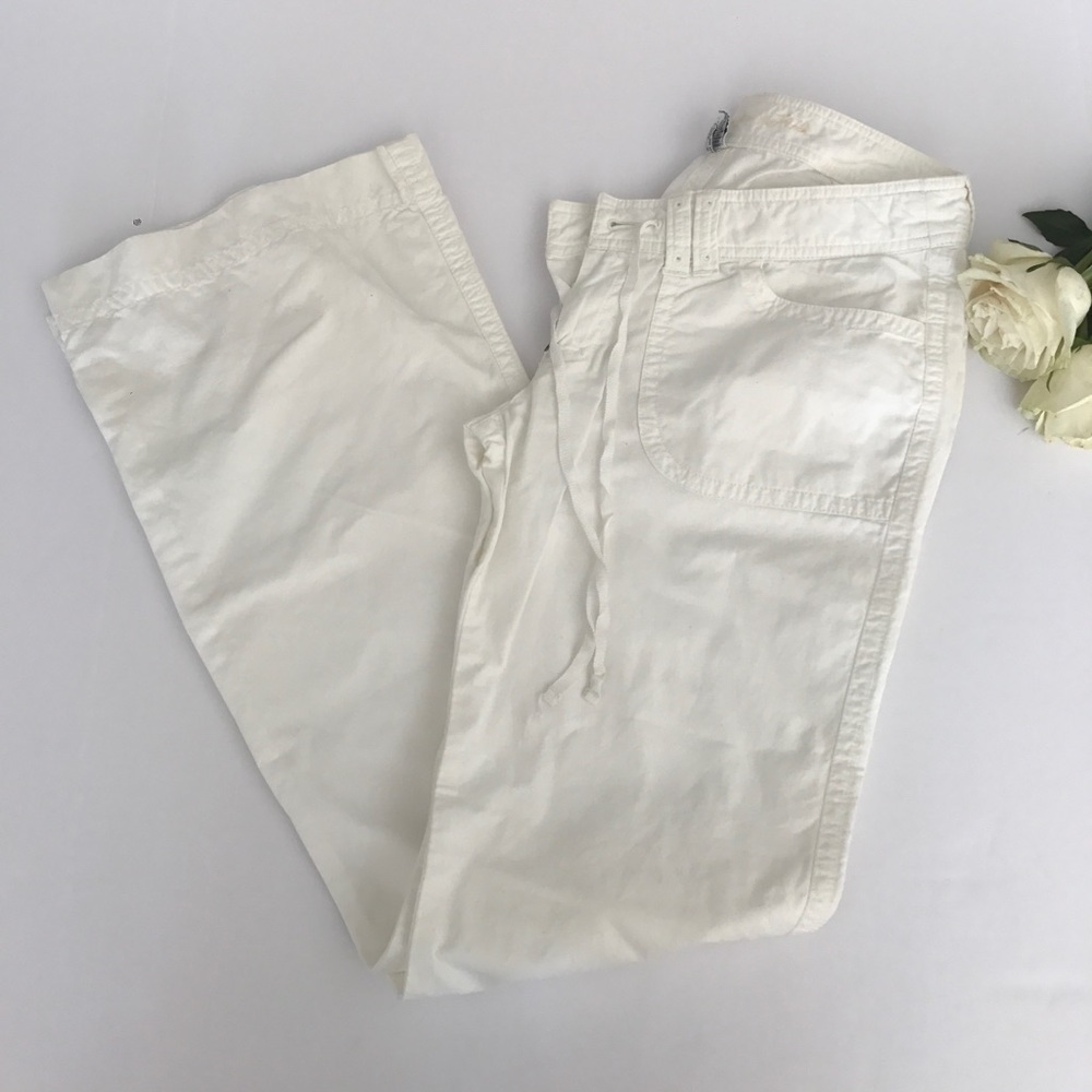 Abercrombie and Fitch white pants