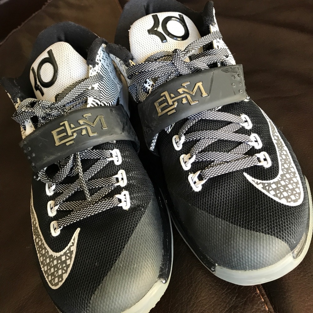 Kevin Durant KD’s in great condition.