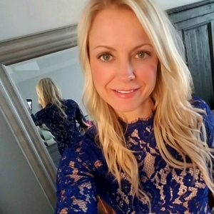 Meet your Posher, Lana