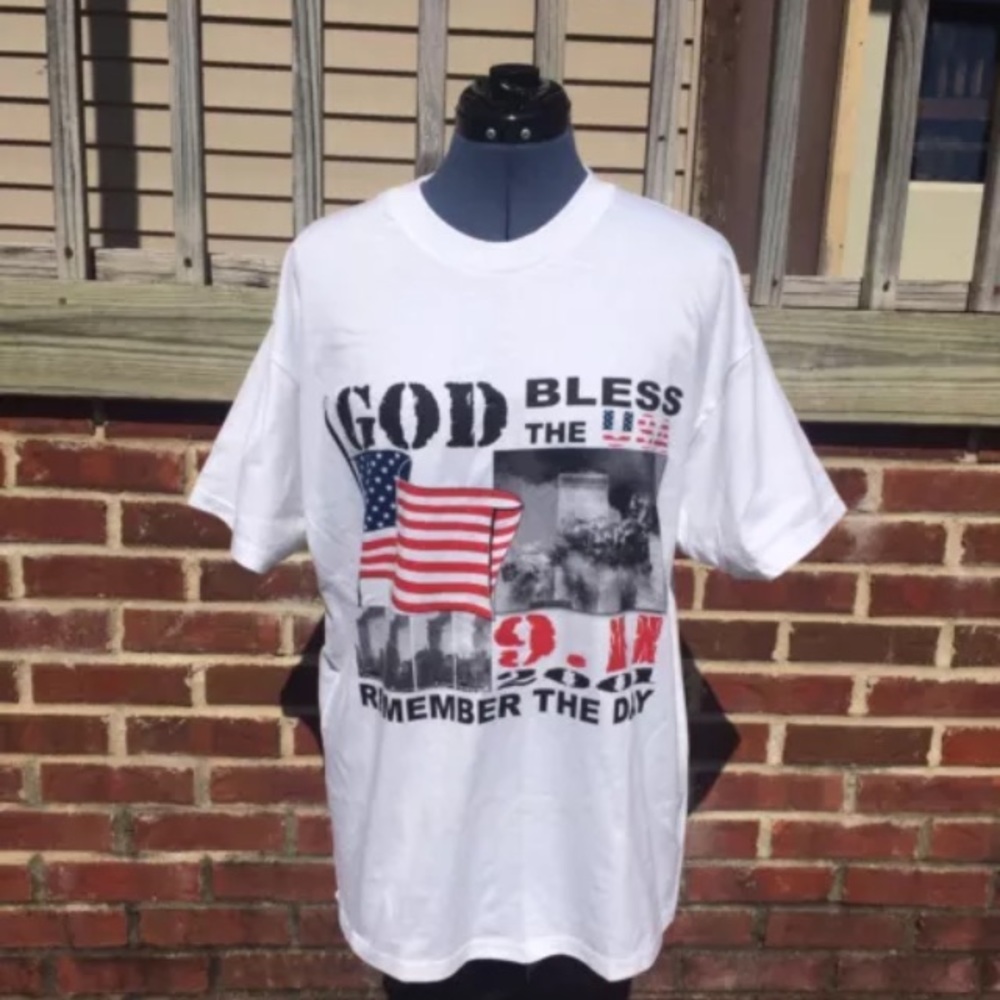 2011 God Bless America Large T-Shirt
