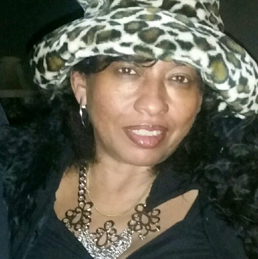 Meet your Posher, Davida