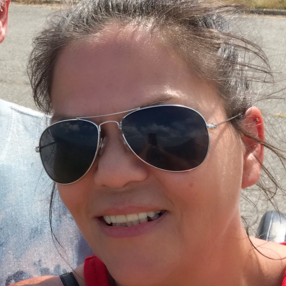 Meet your Posher, Leah