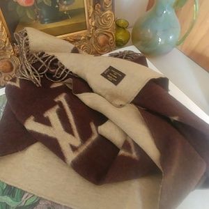 Louis Vuitton, Cashmere Scarf