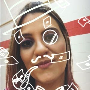 Meet your Posher, Leticia