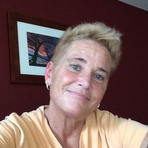 Meet your Posher, Jeanine