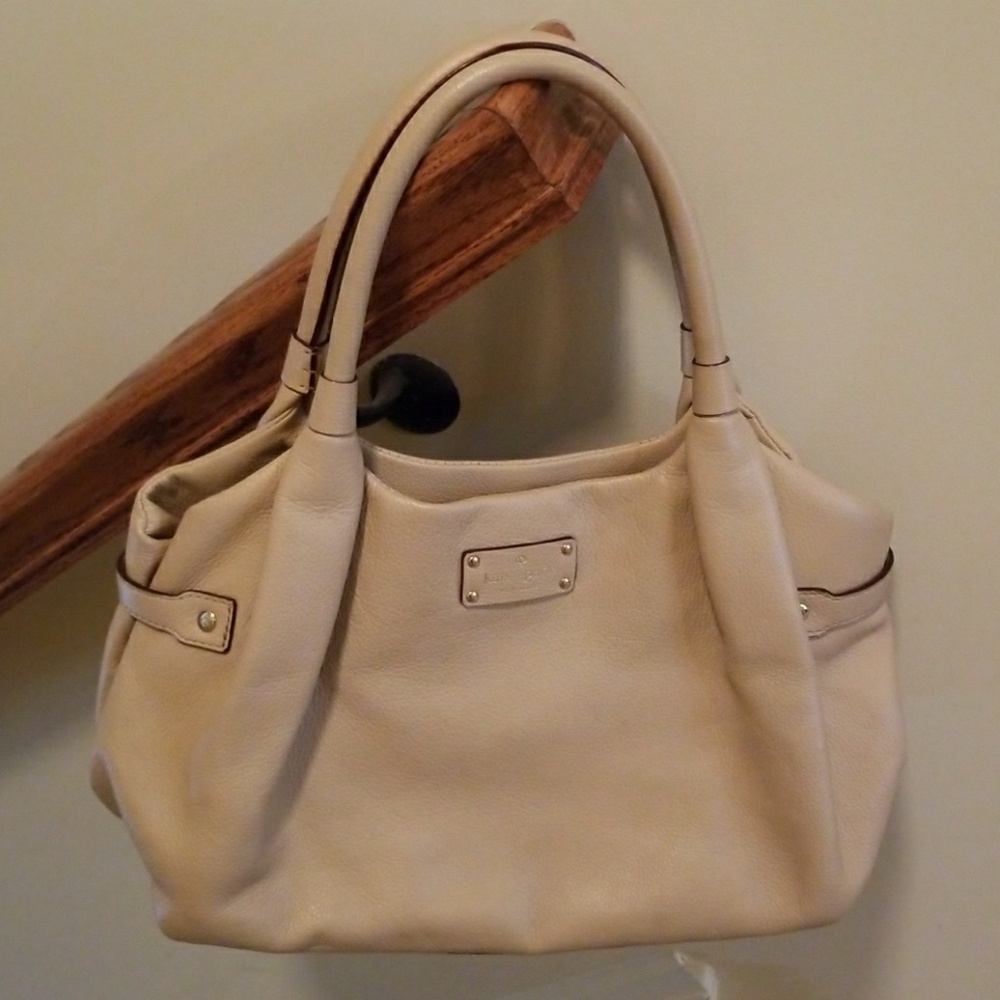 Beige Kate Spade purse authentic!