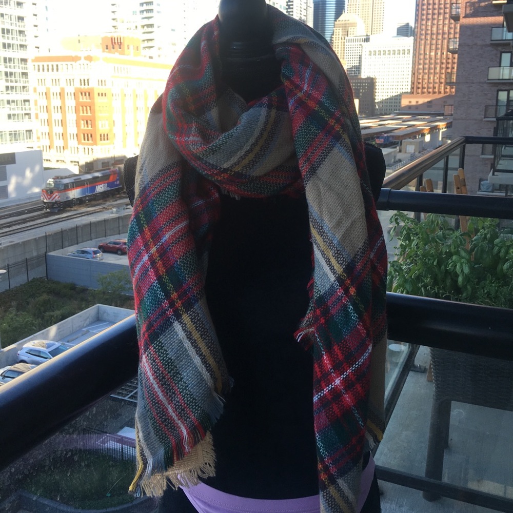 Large scarf