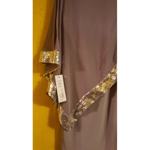 SCARLETT OVERLAY DRESS 🆕 - Picture 3 of 5