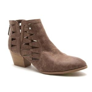 New! Angular cut-out Booties!