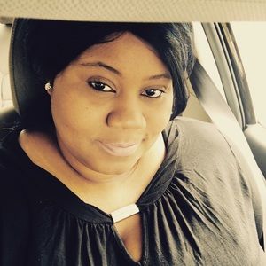 Meet your Posher, Akeya
