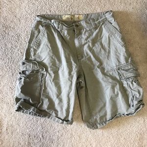 Men’s cargo shorts