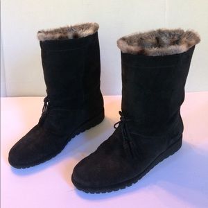 stuart weitzman fur lined boots