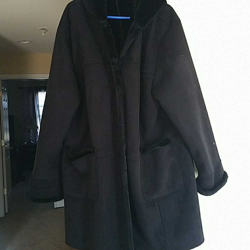 Coat - Picture 2 of 3