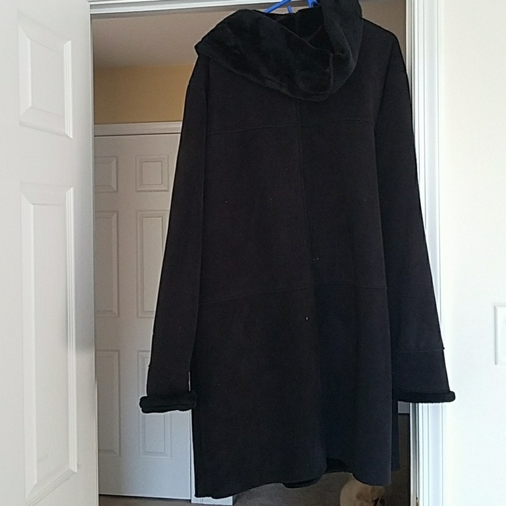 Coat - Picture 3 of 3