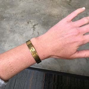 Gold bangle