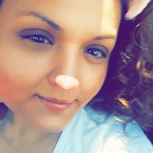 Meet your Posher, Ana r