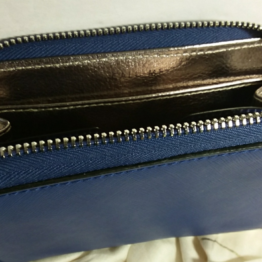 Stella & Dot Chelsea Tech Cobalt Blue Wallet - Picture 6 of 8
