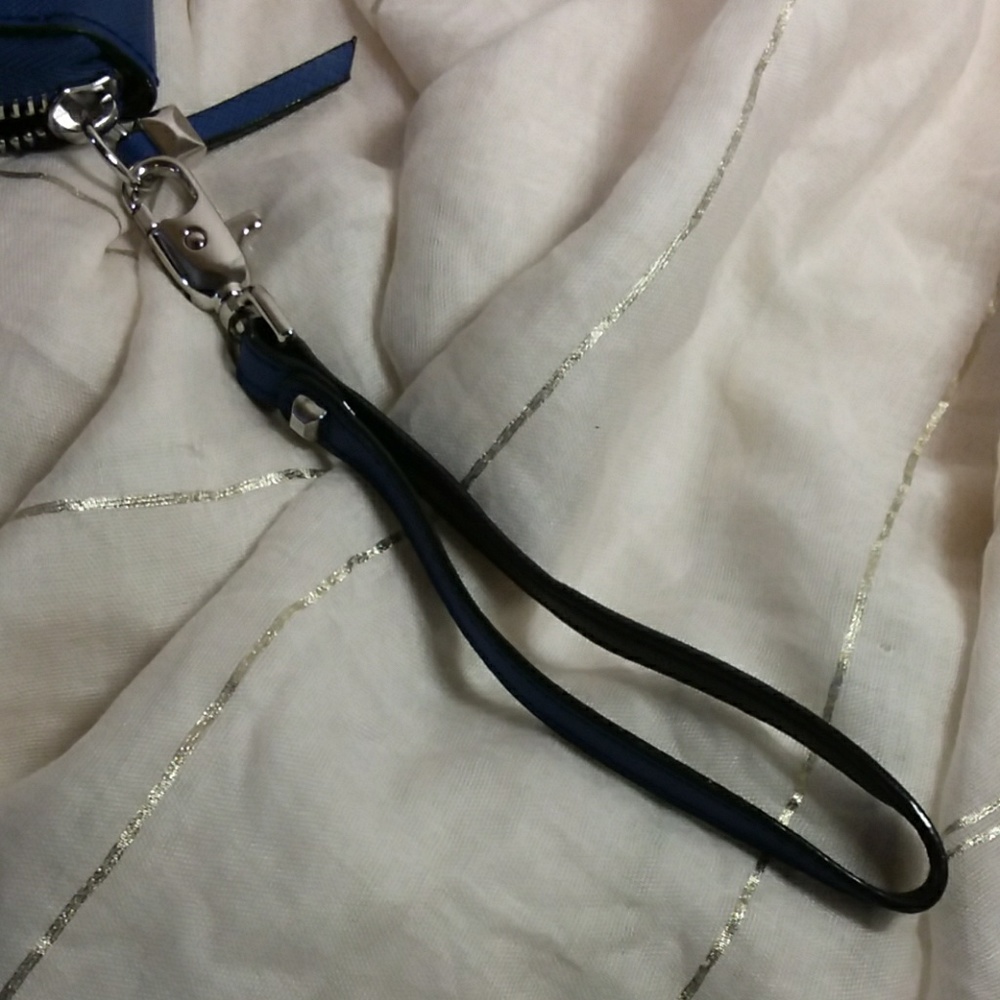 Stella & Dot Chelsea Tech Cobalt Blue Wallet - Picture 8 of 8