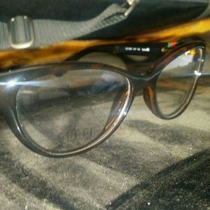 Unisex rx Gucci glasses.