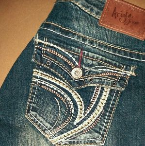 Ariya Jeans