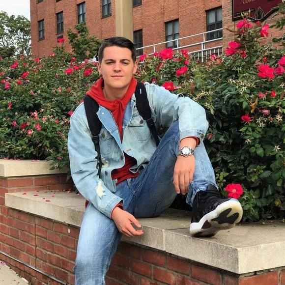 Meet your Posher, Logan - Picture 1 of 1