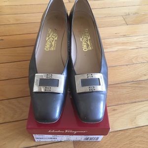 Ferragamo women’s 10 AAAA low heels