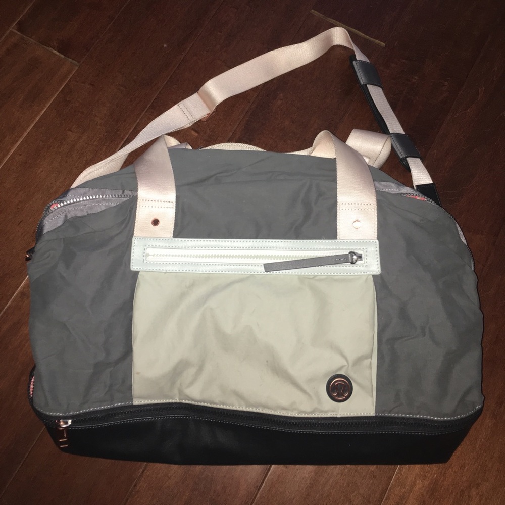 Lululemon gym/ travel bag