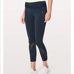 Lululemon Inspire Tight (mesh) SIZE 6