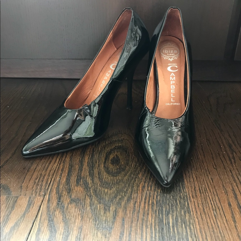 **48 hour sale** Jeffrey Campbell Black Pumps