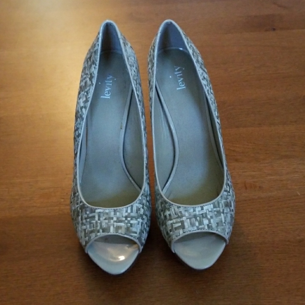 Spring peeptoe heels