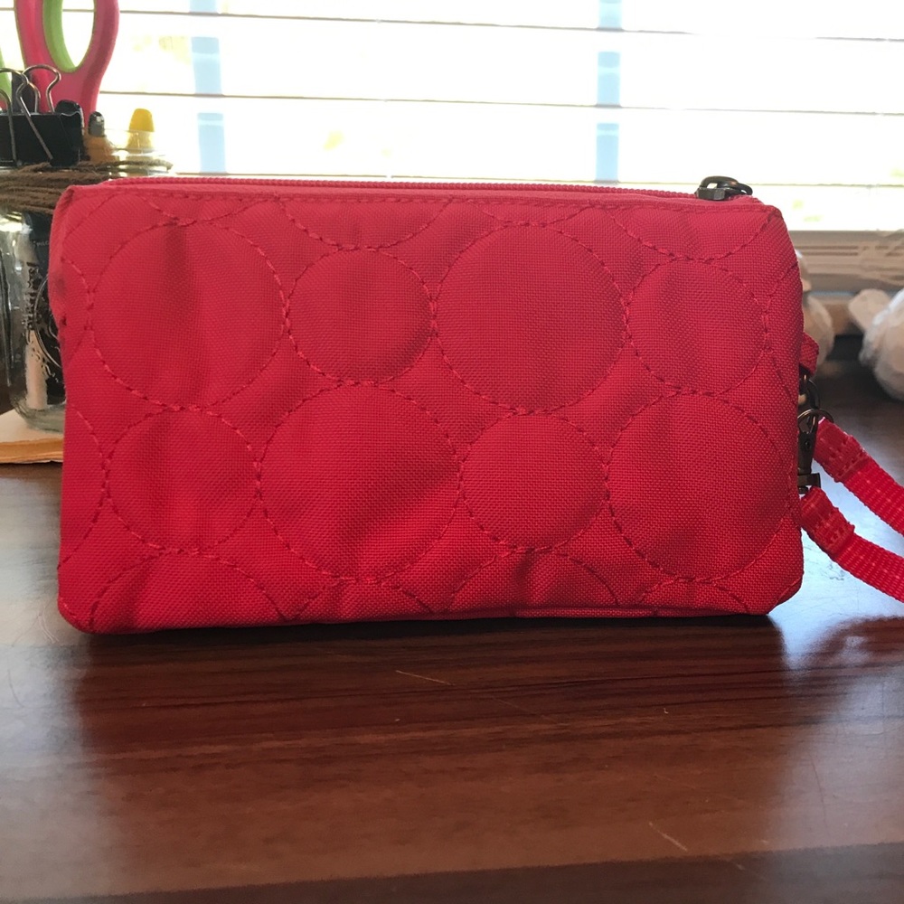 Thirty-one wristlet