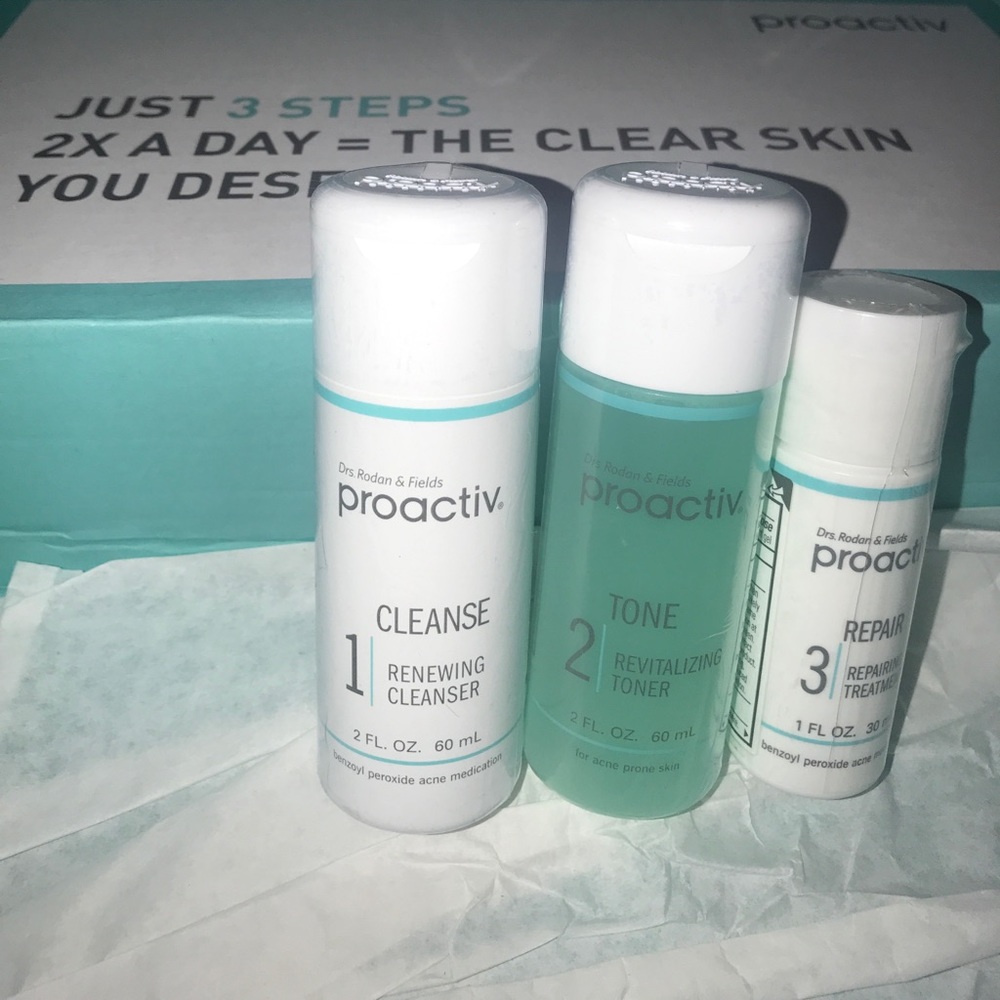 NEVER OPENED “Travel sized” 3 step Proactiv kit